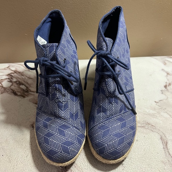 TOMS Desert Wedge Ink Sashiko Espadrilles Ankle Booties Size 7.5 - Picture 4 of 10